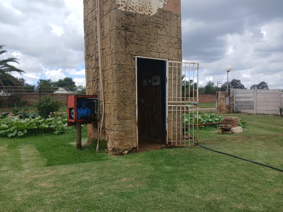 4 Bedroom Property for Sale in Pelzvale A H Gauteng