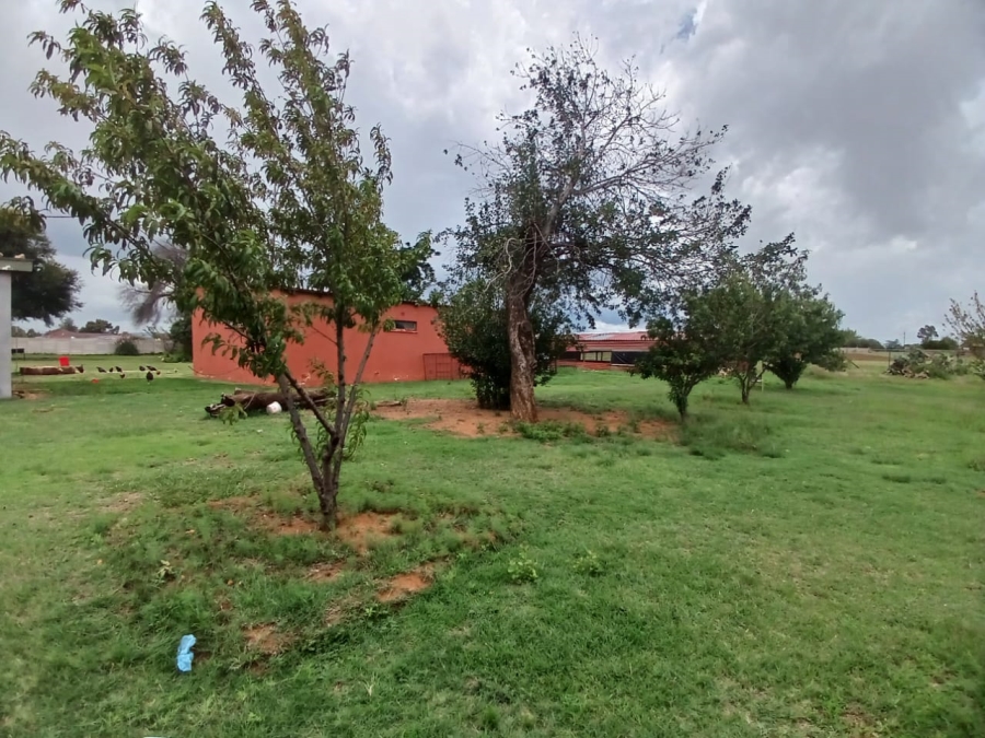 4 Bedroom Property for Sale in Pelzvale A H Gauteng