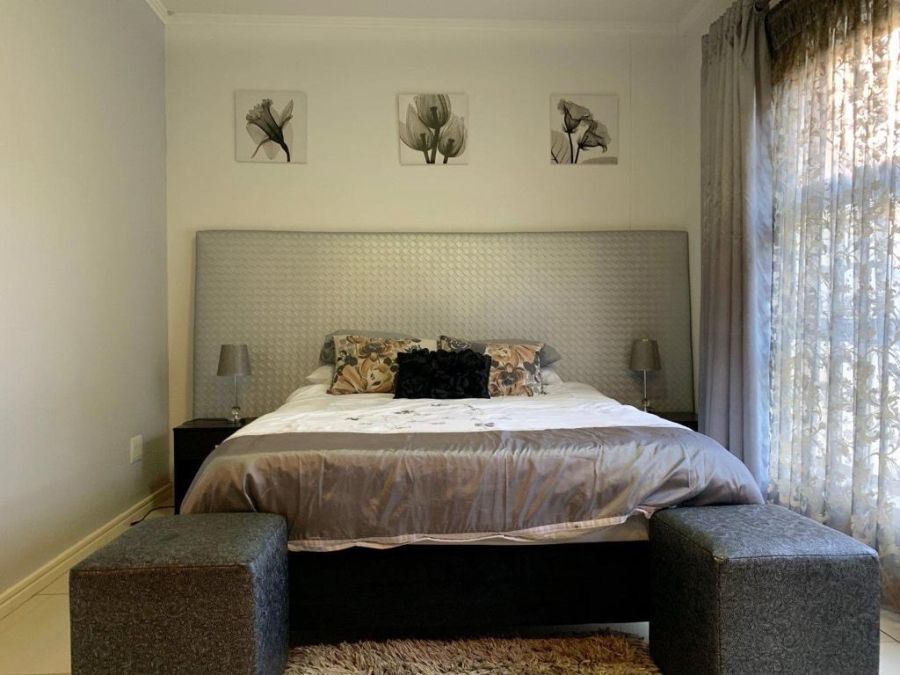 2 Bedroom Property for Sale in Morningside Gauteng