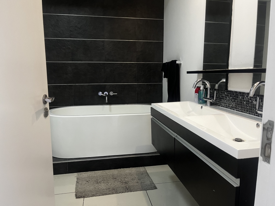 2 Bedroom Property for Sale in Morningside Gauteng