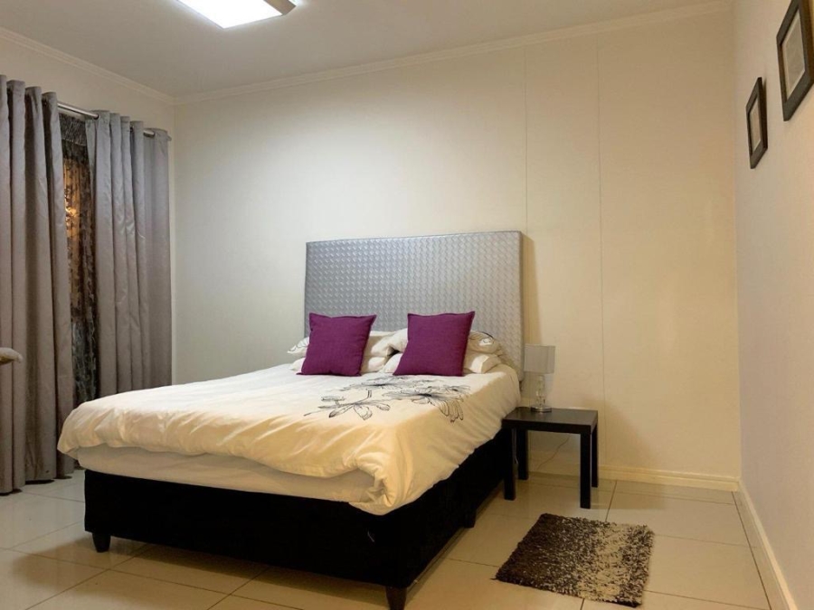 2 Bedroom Property for Sale in Morningside Gauteng