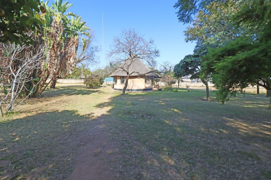 5 Bedroom Property for Sale in Blue Hills AH Gauteng