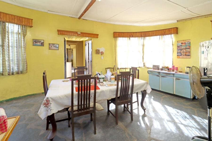 5 Bedroom Property for Sale in Blue Hills AH Gauteng