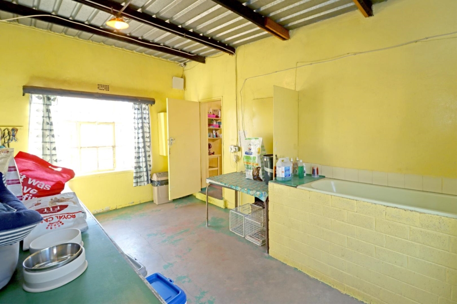5 Bedroom Property for Sale in Blue Hills AH Gauteng