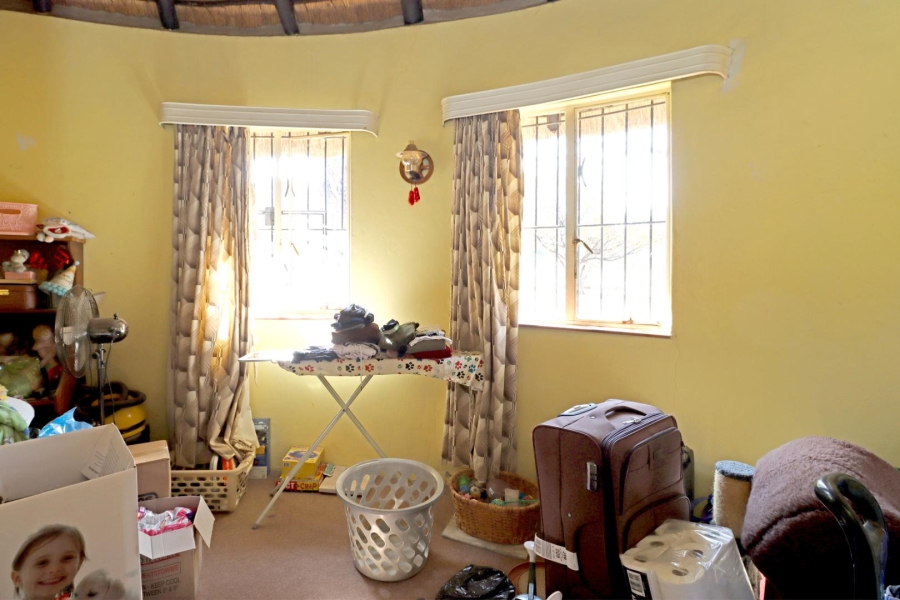 5 Bedroom Property for Sale in Blue Hills AH Gauteng