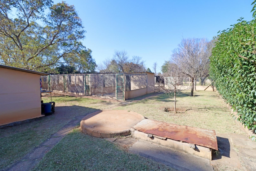 5 Bedroom Property for Sale in Blue Hills AH Gauteng