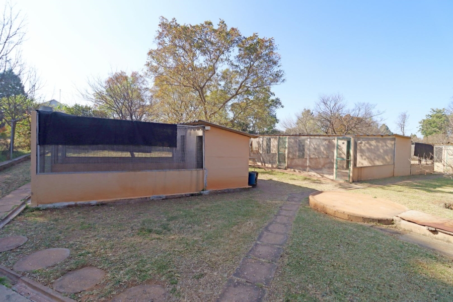 5 Bedroom Property for Sale in Blue Hills AH Gauteng