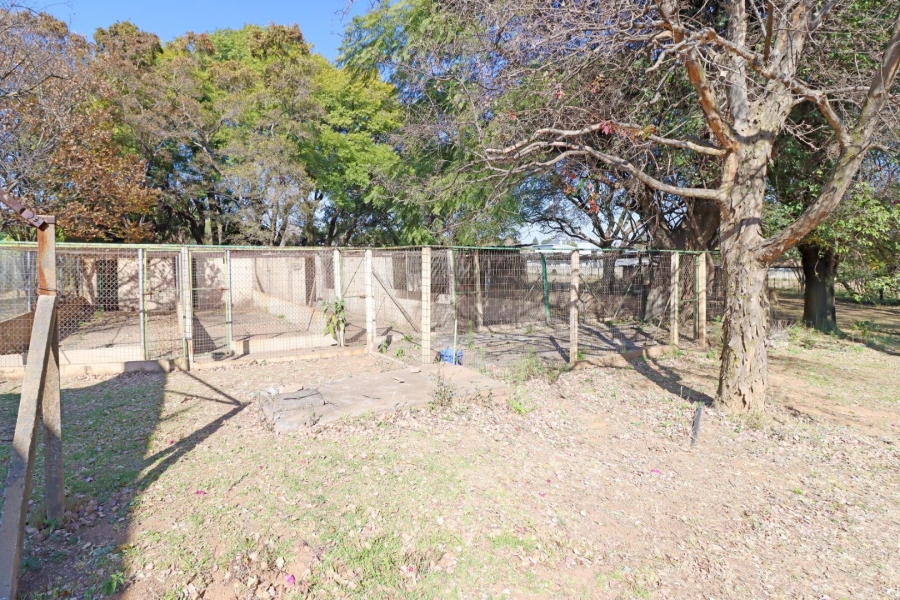 5 Bedroom Property for Sale in Blue Hills AH Gauteng