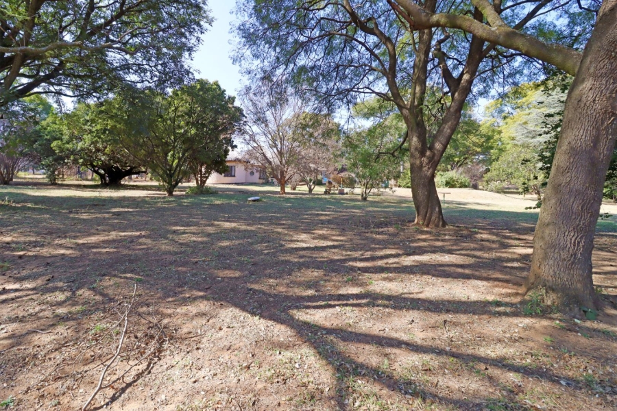5 Bedroom Property for Sale in Blue Hills AH Gauteng