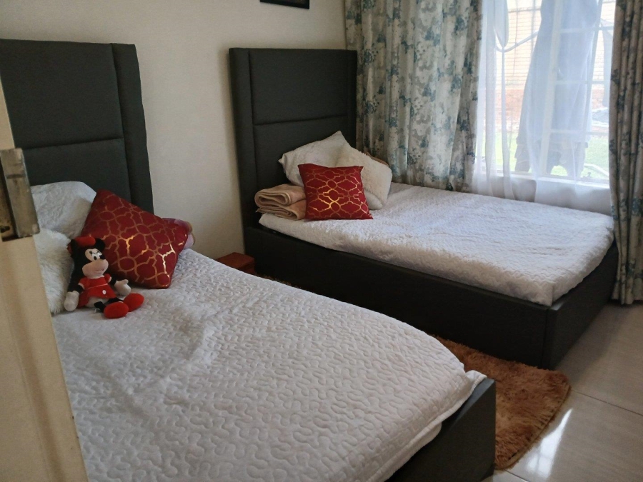 To Let 3 Bedroom Property for Rent in Kosmosdal Gauteng