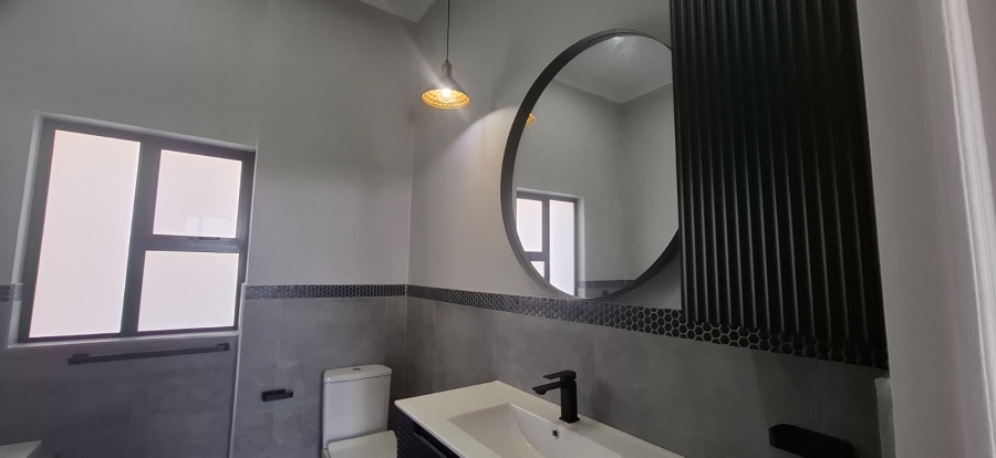 4 Bedroom Property for Sale in Roodekrans Gauteng