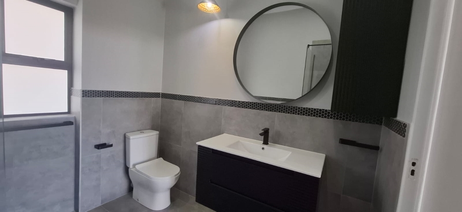 4 Bedroom Property for Sale in Roodekrans Gauteng