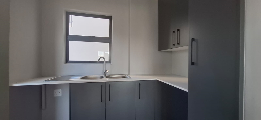 4 Bedroom Property for Sale in Roodekrans Gauteng