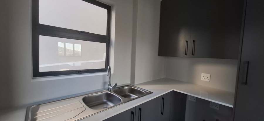 4 Bedroom Property for Sale in Roodekrans Gauteng