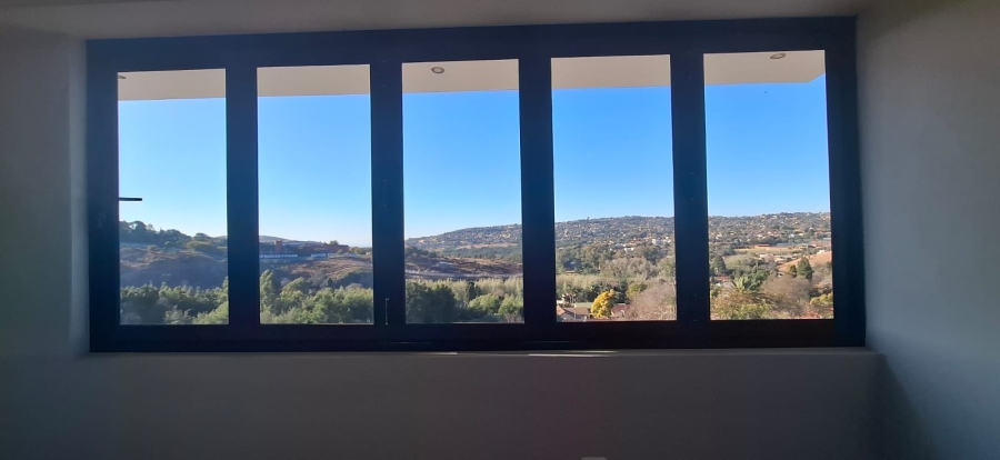 4 Bedroom Property for Sale in Roodekrans Gauteng