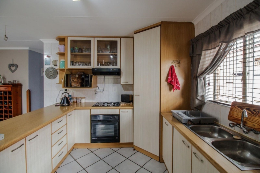 3 Bedroom Property for Sale in Terenure Gauteng