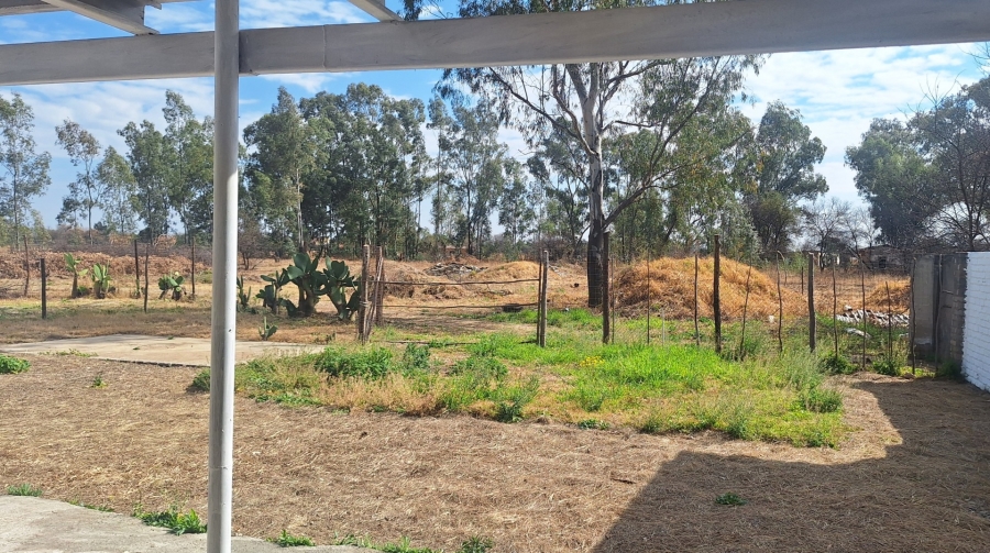 To Let 2 Bedroom Property for Rent in Nanescol Gauteng