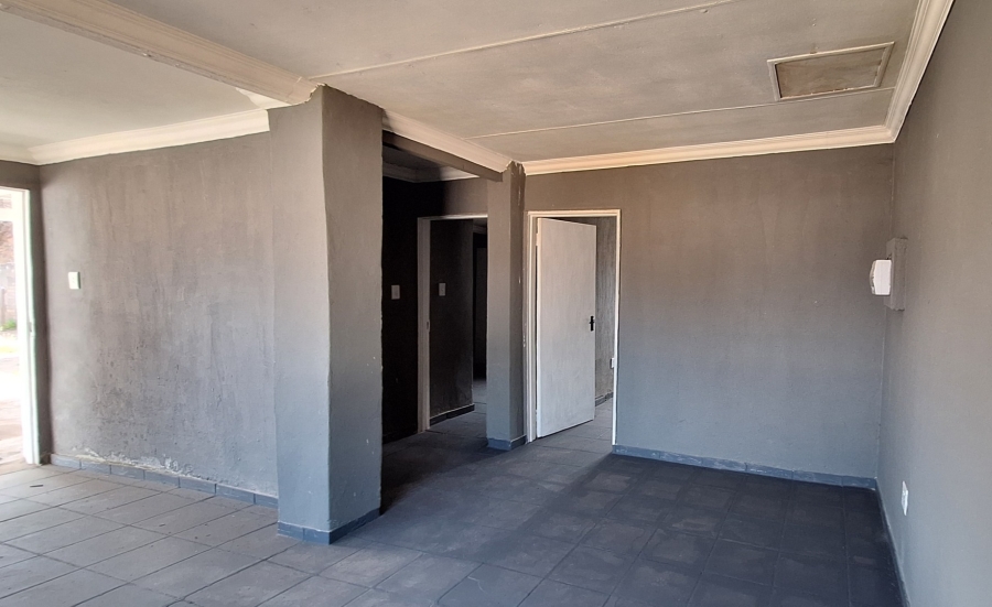 To Let 2 Bedroom Property for Rent in Nanescol Gauteng