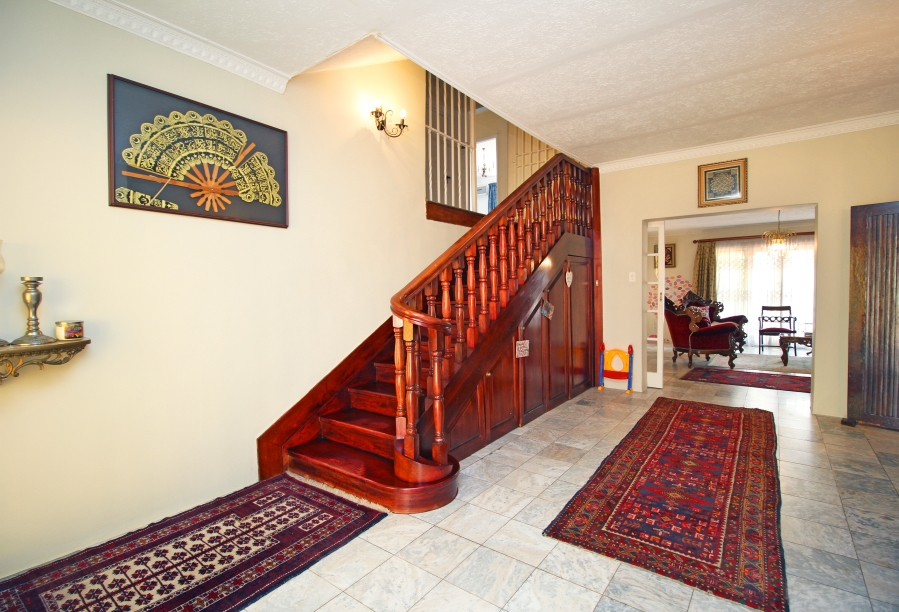 4 Bedroom Property for Sale in Waverley Gauteng