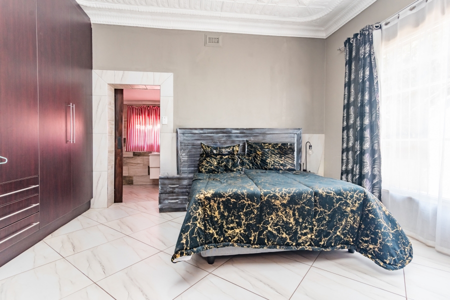9 Bedroom Property for Sale in Krugersdorp North Gauteng