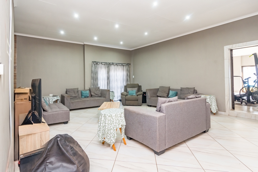 9 Bedroom Property for Sale in Krugersdorp North Gauteng