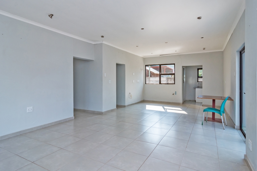 9 Bedroom Property for Sale in Krugersdorp North Gauteng
