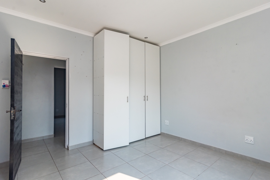 9 Bedroom Property for Sale in Krugersdorp North Gauteng