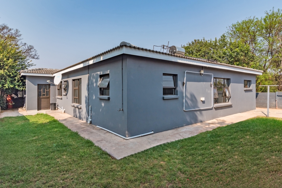 9 Bedroom Property for Sale in Krugersdorp North Gauteng