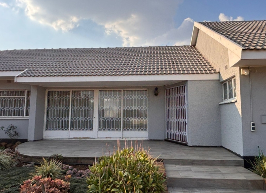 3 Bedroom Property for Sale in Mantevrede Gauteng