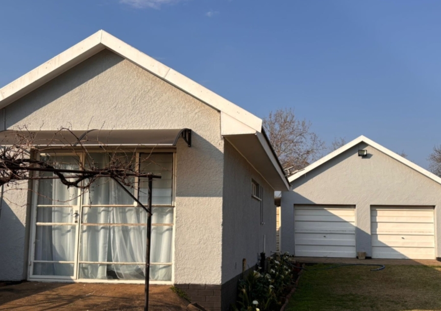 3 Bedroom Property for Sale in Mantevrede Gauteng