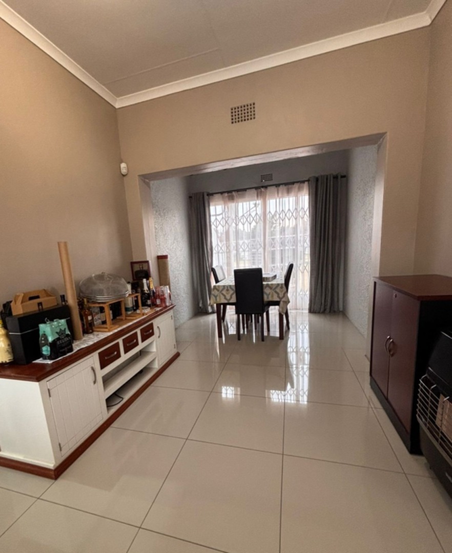 3 Bedroom Property for Sale in Mantevrede Gauteng