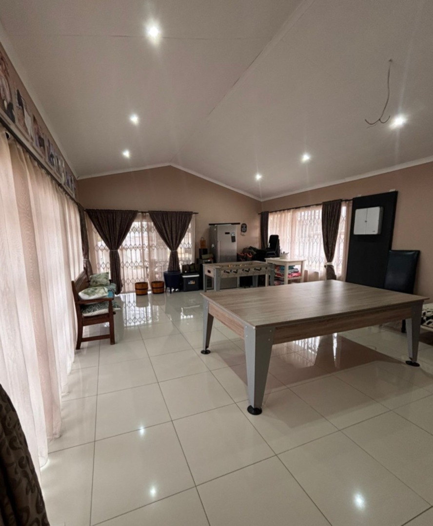 3 Bedroom Property for Sale in Mantevrede Gauteng