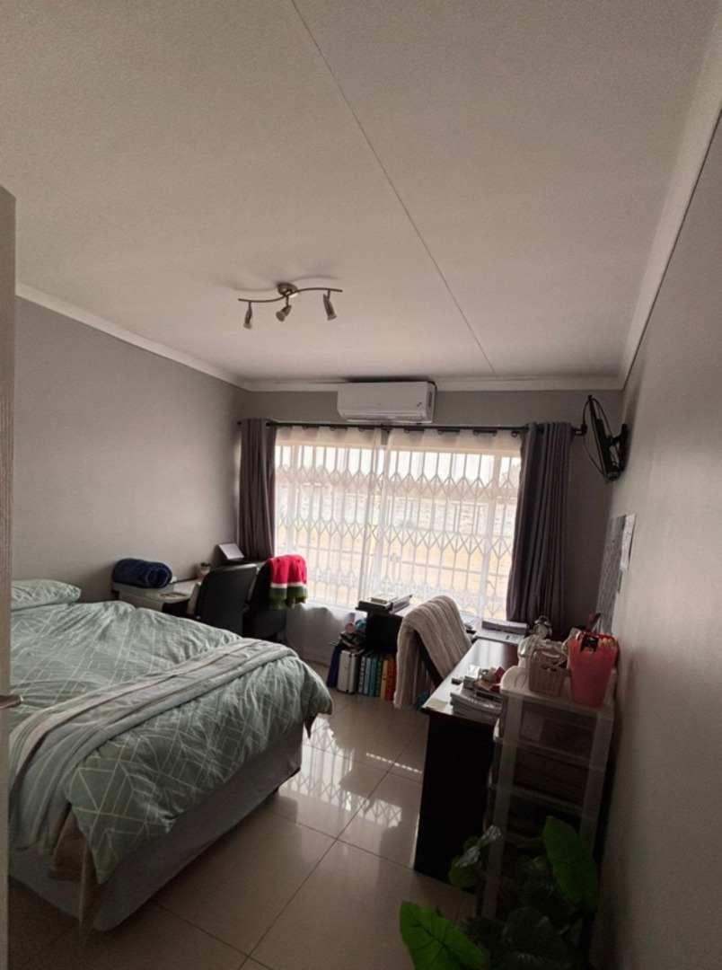 3 Bedroom Property for Sale in Mantevrede Gauteng