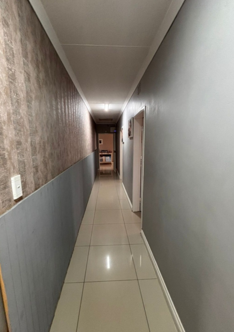 3 Bedroom Property for Sale in Mantevrede Gauteng