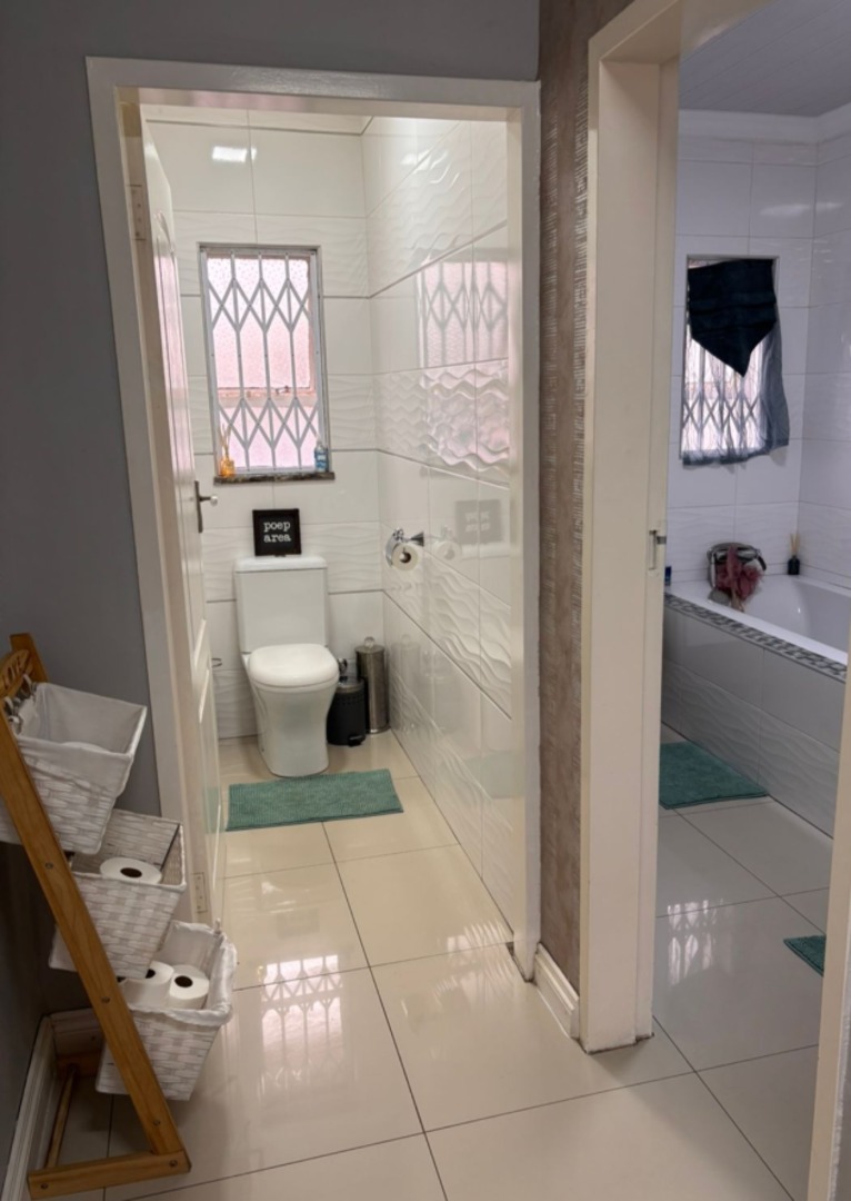 3 Bedroom Property for Sale in Mantevrede Gauteng