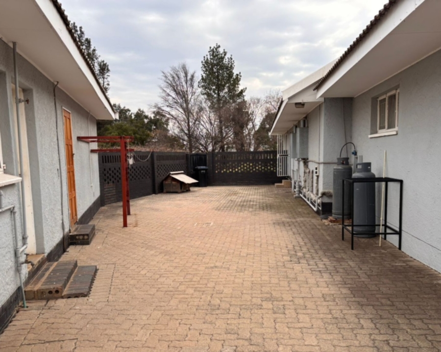 3 Bedroom Property for Sale in Mantevrede Gauteng