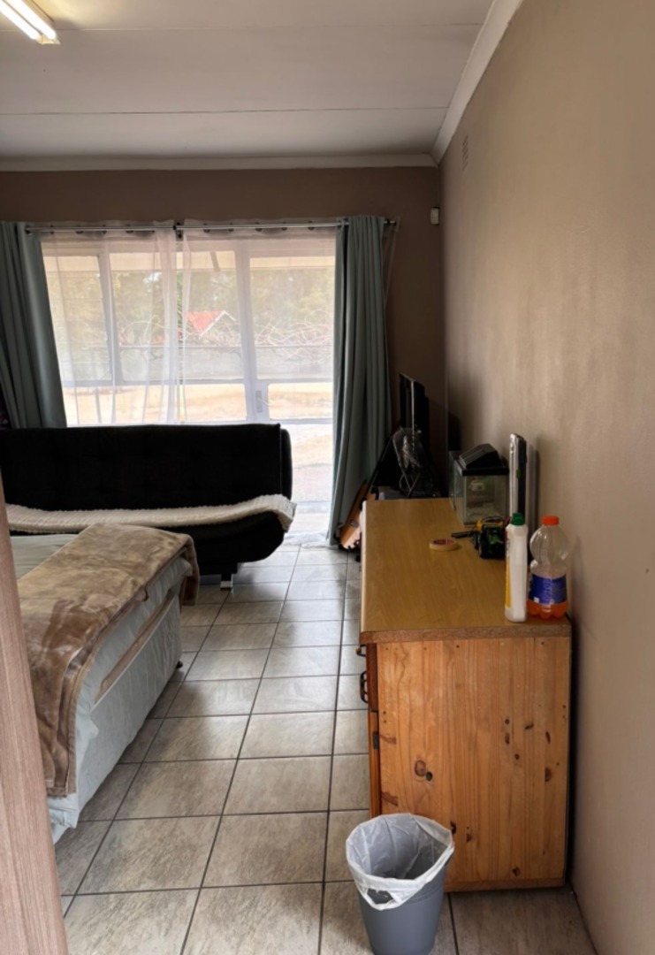 3 Bedroom Property for Sale in Mantevrede Gauteng