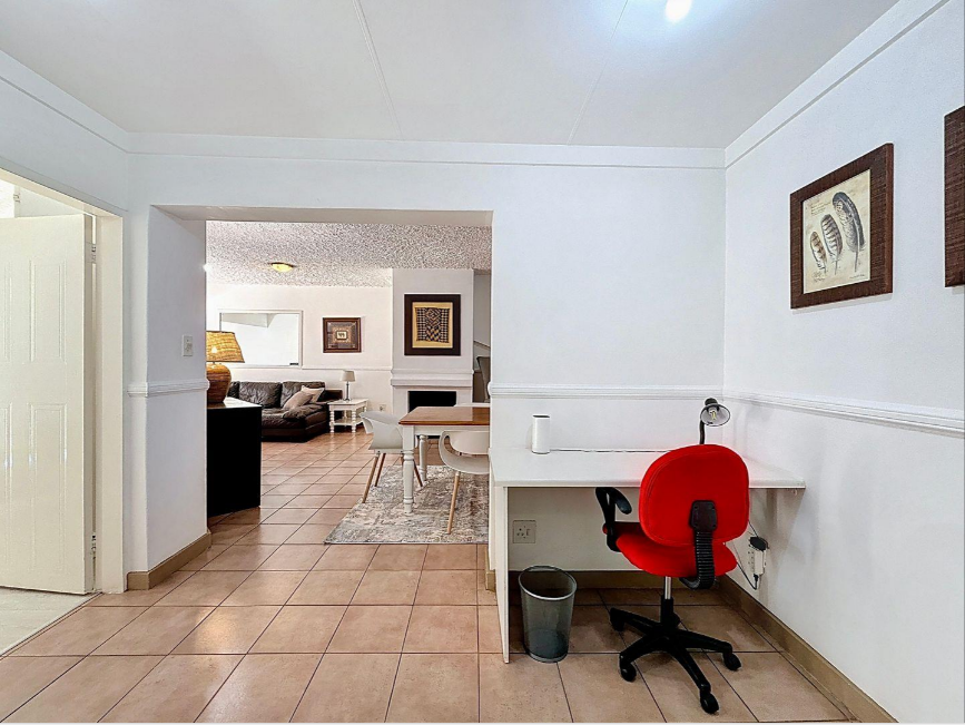 To Let 2 Bedroom Property for Rent in Silver Lakes Golf Estate Gauteng