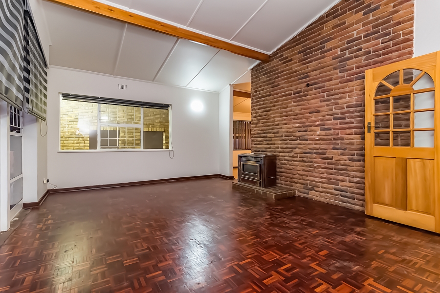 6 Bedroom Property for Sale in Noordheuwel Gauteng