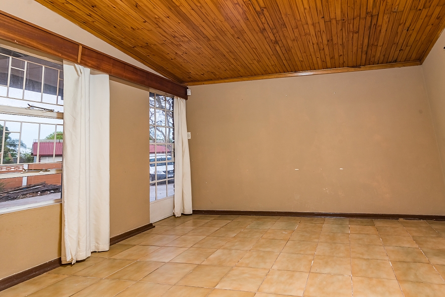 6 Bedroom Property for Sale in Noordheuwel Gauteng