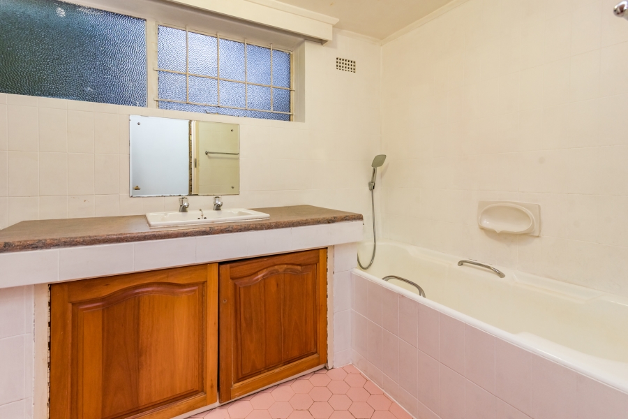 6 Bedroom Property for Sale in Noordheuwel Gauteng