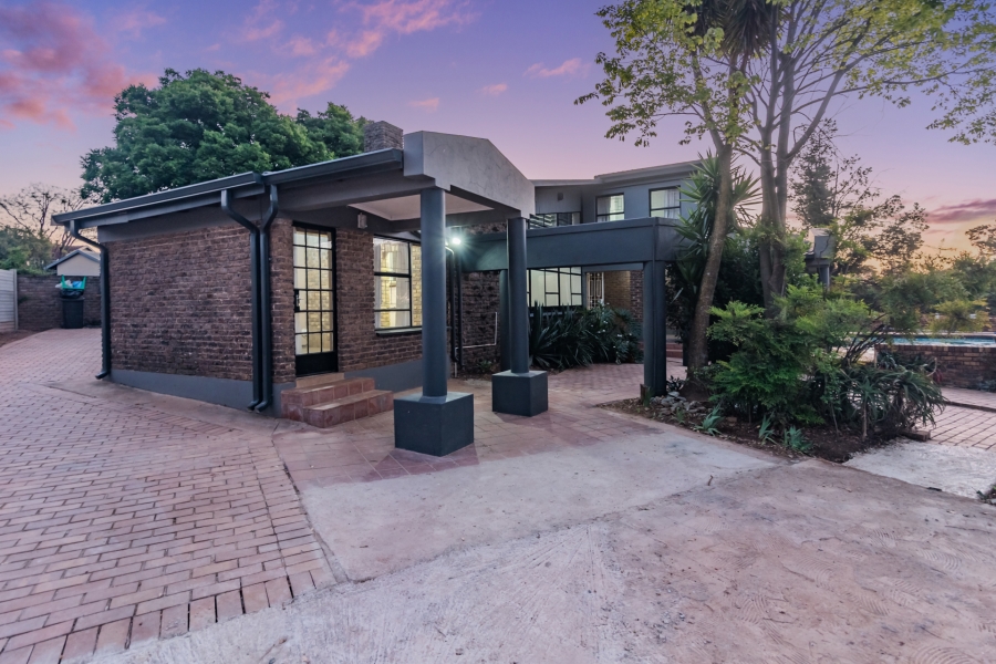 6 Bedroom Property for Sale in Noordheuwel Gauteng