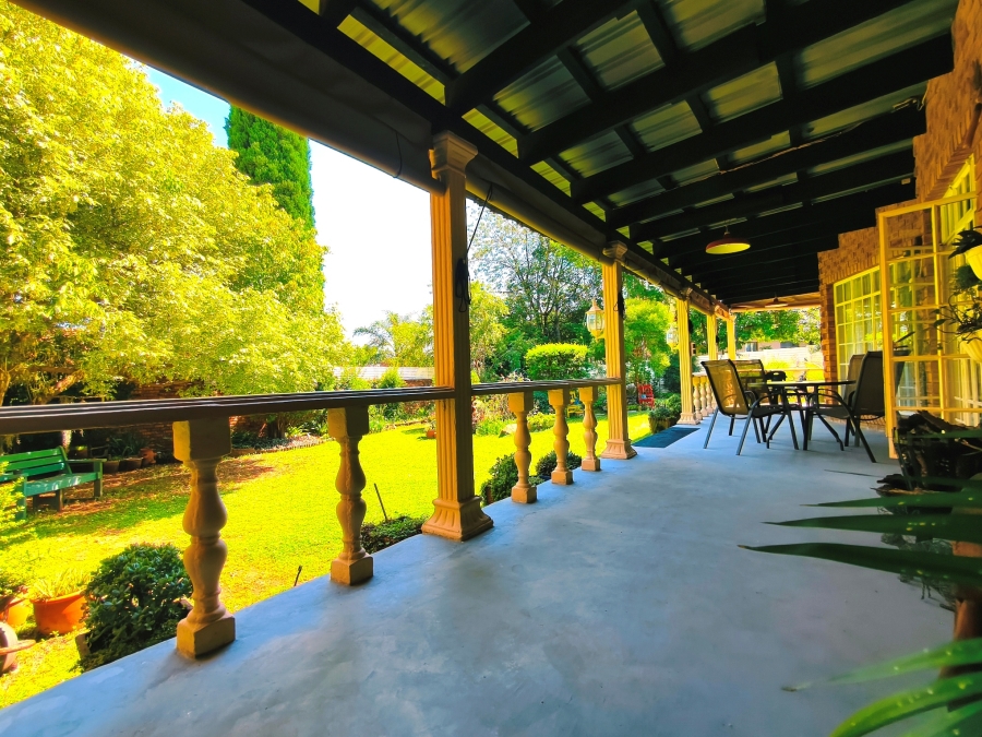 6 Bedroom Property for Sale in The Reeds Gauteng