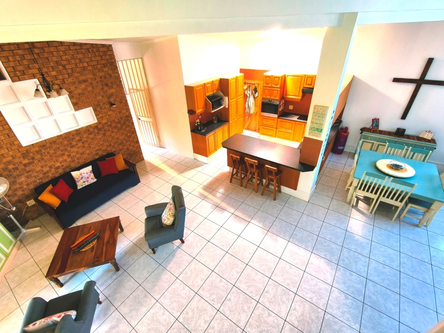6 Bedroom Property for Sale in The Reeds Gauteng
