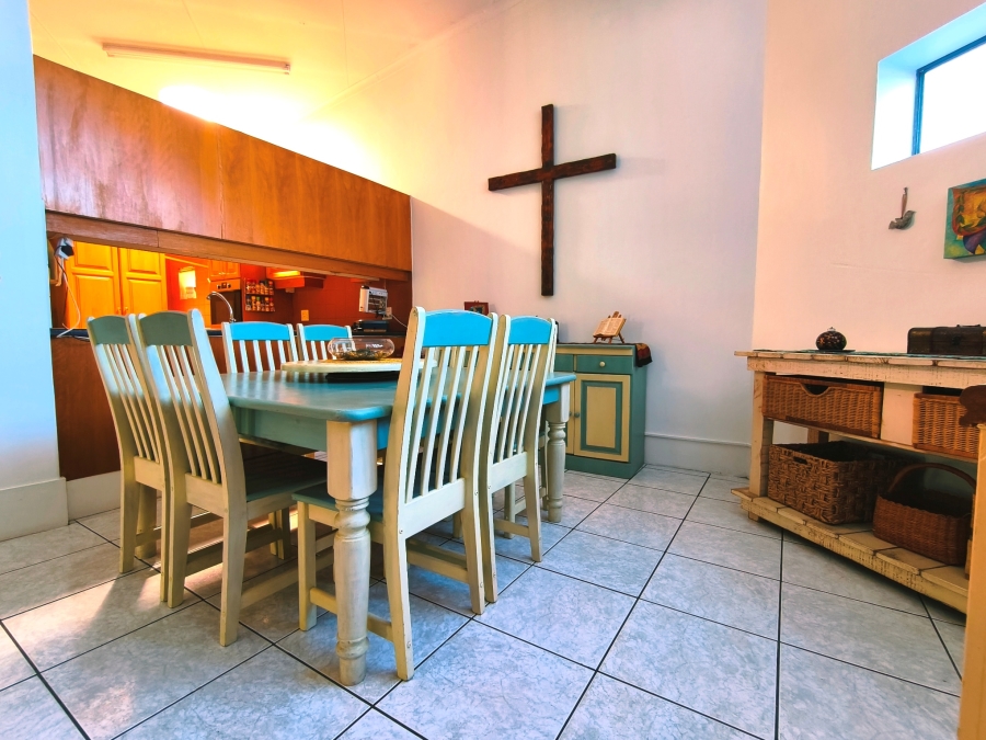 6 Bedroom Property for Sale in The Reeds Gauteng