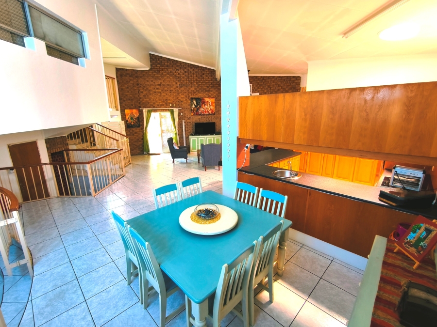 6 Bedroom Property for Sale in The Reeds Gauteng