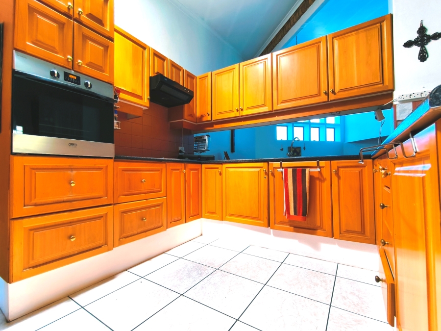 6 Bedroom Property for Sale in The Reeds Gauteng