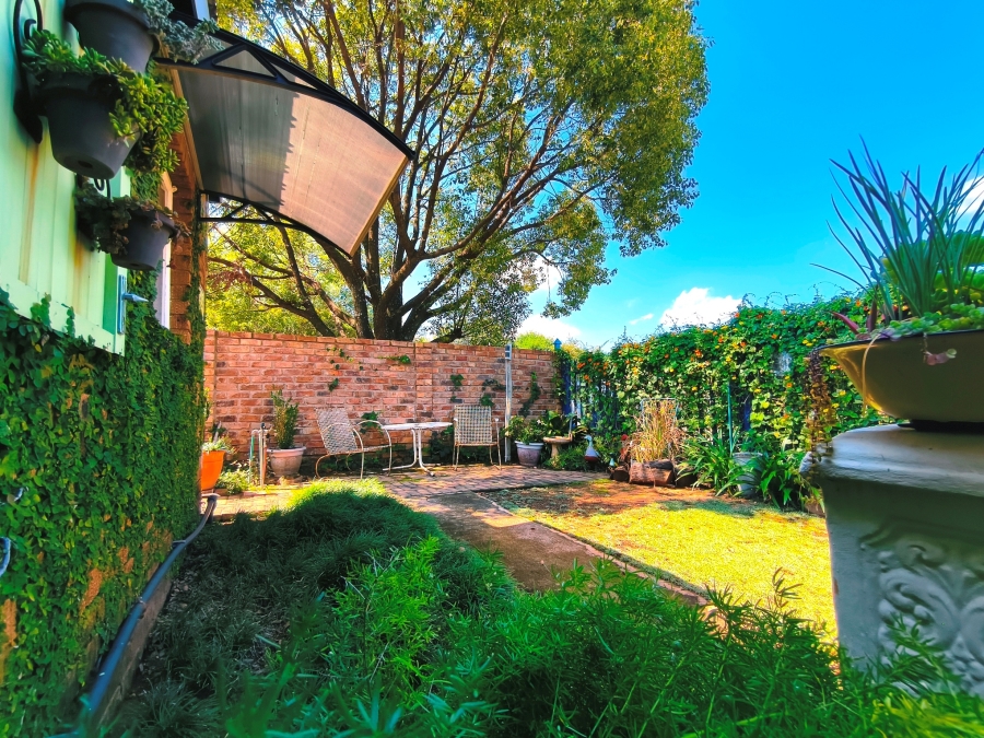 6 Bedroom Property for Sale in The Reeds Gauteng