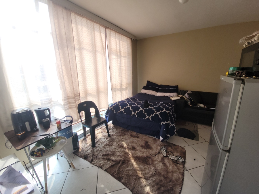 1 Bedroom Property for Sale in Sunnyside Gauteng