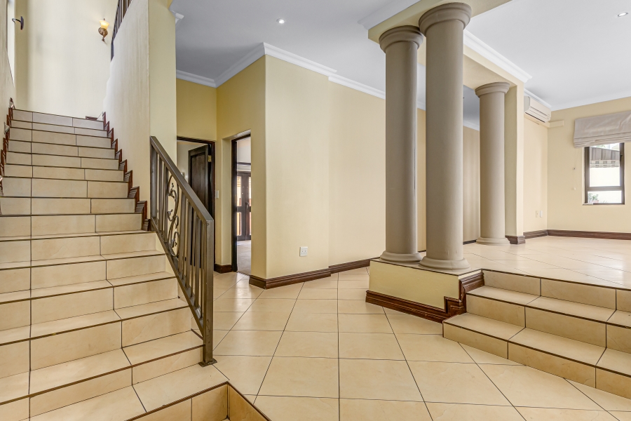 To Let 7 Bedroom Property for Rent in Dainfern Golf Estate Gauteng
